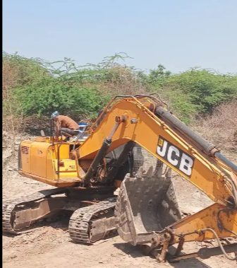 Excavator js205 JCB